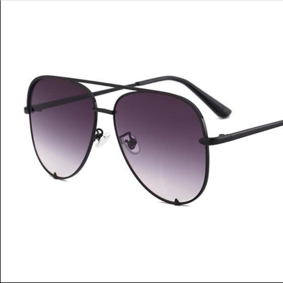 BLACK AVIATOR SUNGLASSES - Picture 2 of 2